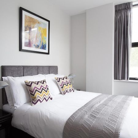 Cotels At 7Zero1 Serviced Apartments - Modern Apartments, Superfast Broadband, Free Parking, Centrally Located Milton Keynes Exterior foto